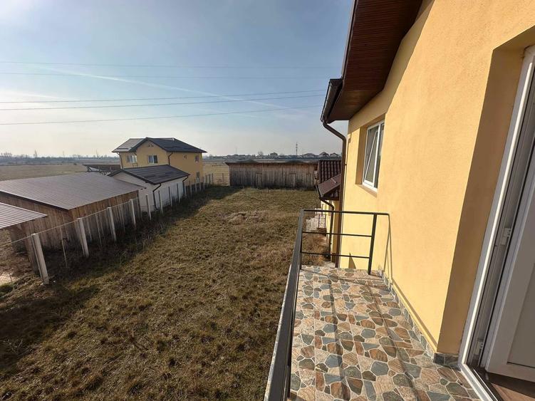 Casă cu 4 camere în Drăgoeni