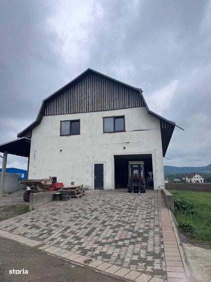 Spațiu comercial, de 240 mp, în Vicovu de Sus