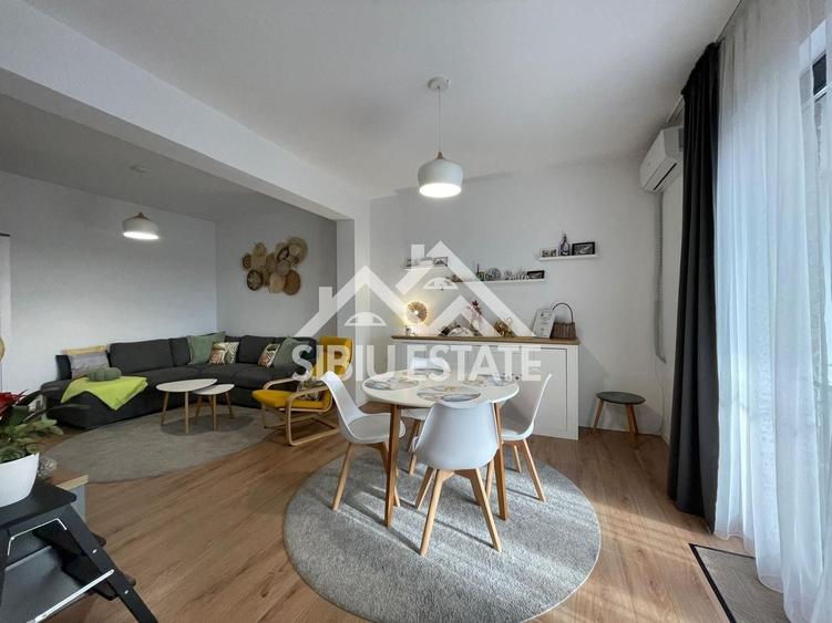 Apartament cu 2 camere decomandat, mobilat în Piața Cluj