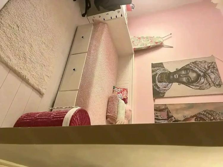 Apartament cu 4 camere decomandat în Inel II