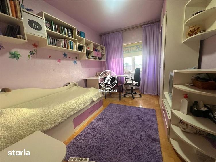 Apartament cu 4 camere decomandat, mobilat în Păcurari