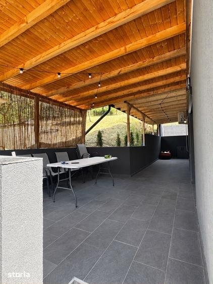 Casă cu 6 camere cu Teren 3226 Mp în Exterior Vest