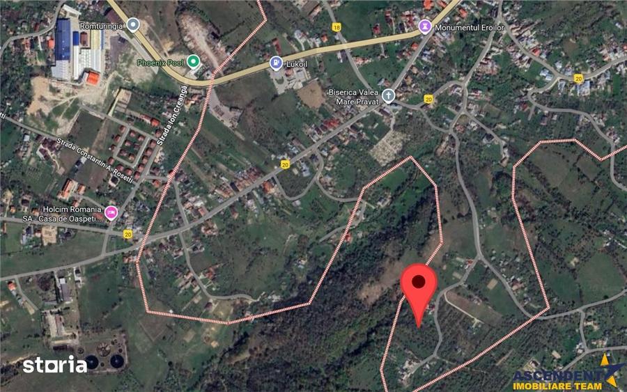 Teren de 11600 mp, în Valea Mare
