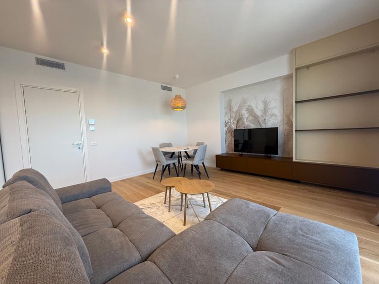 Apartament cu 3 camere decomandat în Pipera