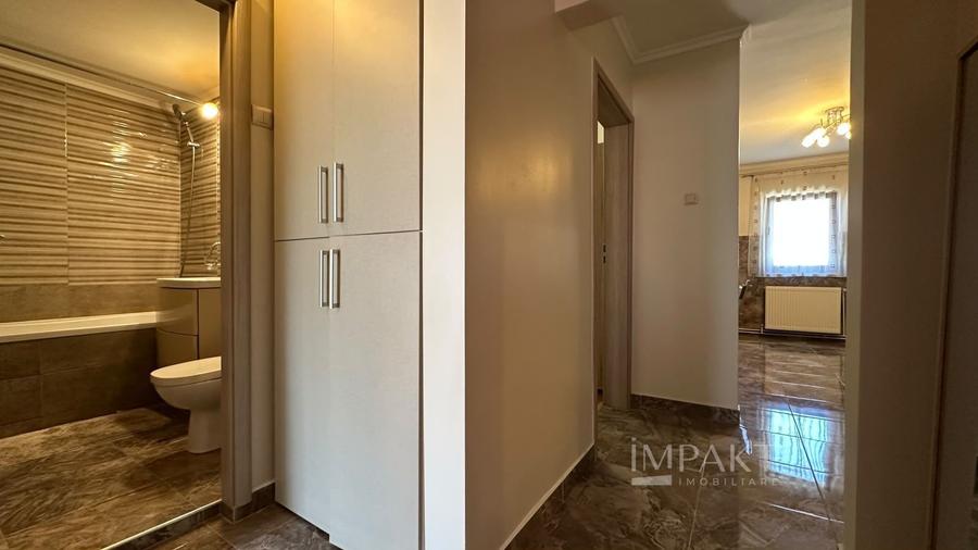 Apartament cu 3 camere decomandat, mobilat în Zorilor