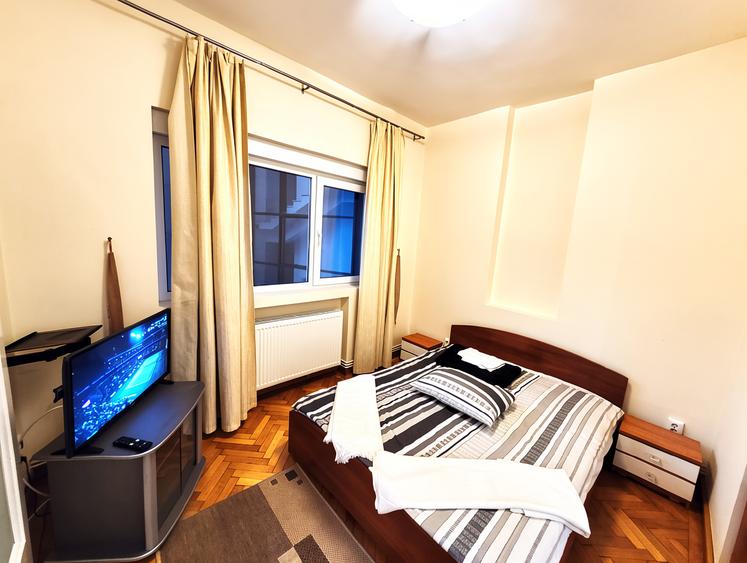 Apartament cu 2 camere decomandat în Cișmigiu