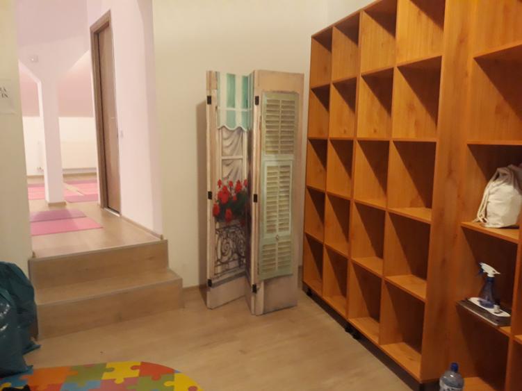 Birou, de 170 mp, în Universitate