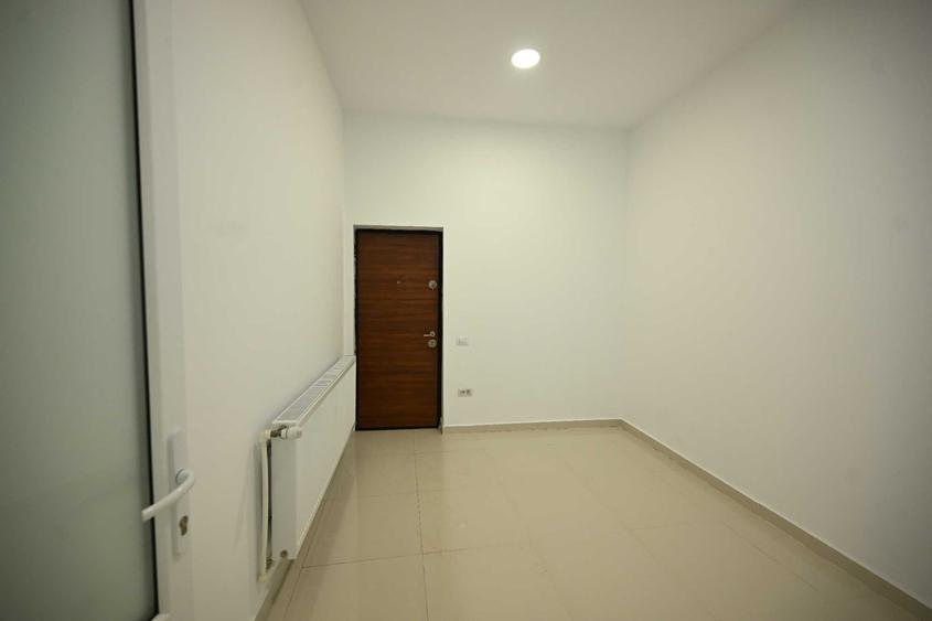 Spațiu comercial, de 53 mp, în Central