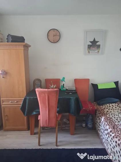 Garsonieră semidecomandată în Central