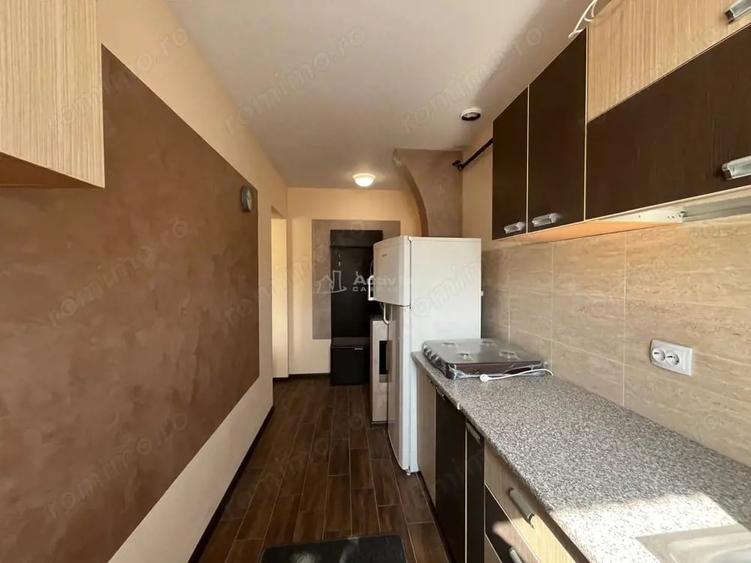 Apartament cu 4 camere semidecomandat, mobilat în Lugoj