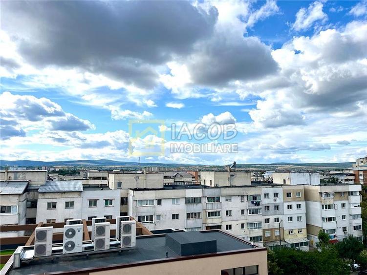 Apartament cu 3 camere decomandat în Ștefan cel Mare