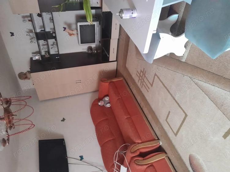 Casă cu 5 camere cu Teren 7000 Mp în Central