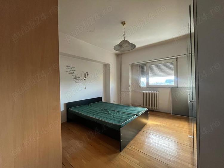 Apartament cu 4 camere decomandat în Fabric