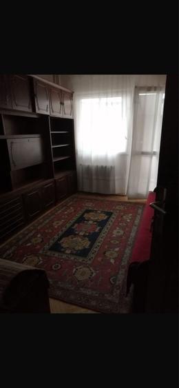 Inchiriez apartament cu 3 camere - 1