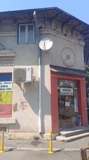 Casă cu 11 camere cu Canalizare în P-ța Victoriei