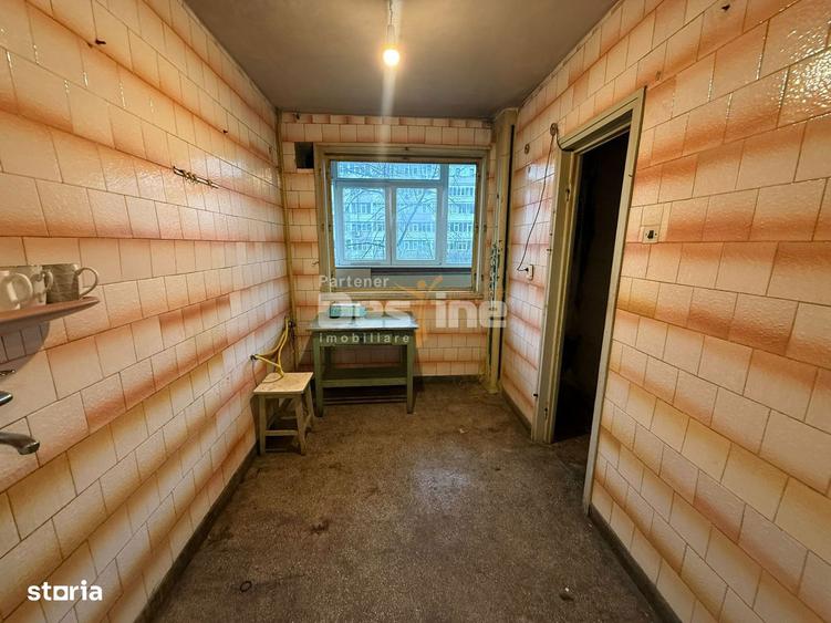 Apartament cu 3 camere în Ciupercenii Noi