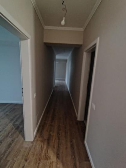 Apartament cu 3 camere decomandat în Chitila