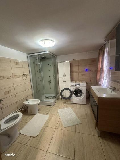 Casă cu 3 camere cu Teren 950 Mp în Central