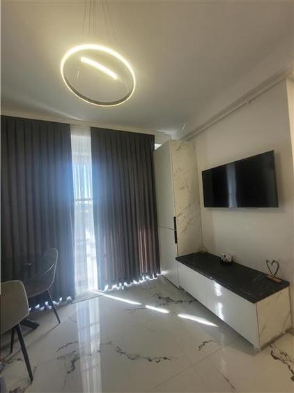 Apartament cu 2 camere decomandat, mobilat în Agigea