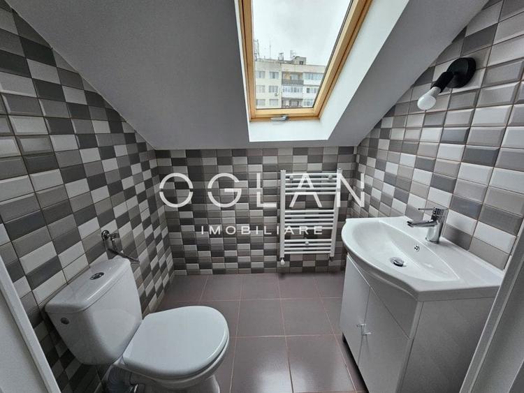 Apartament cu 4 camere decomandat în Mihai Viteazul