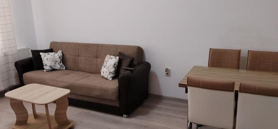 Apartament cu 2 camere în Roșu