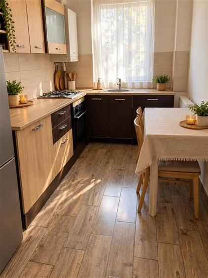 Apartament cu 2 camere decomandat în Tractorul