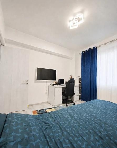 Apartament cu 3 camere semidecomandat în Găvana