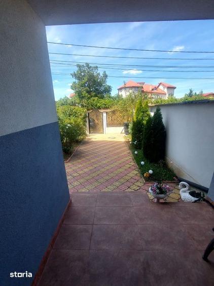 Casă cu 7 camere cu Teren 500 Mp în Fundeni