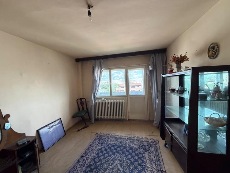 Apartament cu 3 camere decomandat în Militari