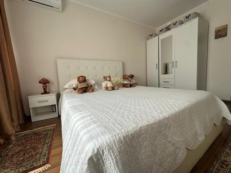 Apartament cu 3 camere semidecomandat în Ștefan cel Mare