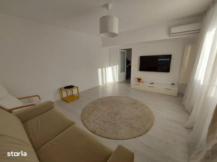 Apartament cu 2 camere decomandat în Gara de Nord