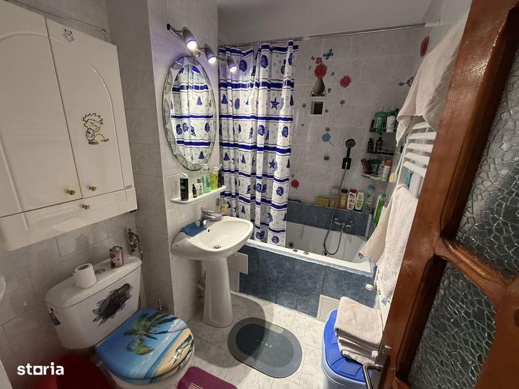 Apartament cu 3 camere decomandat, mobilat în Tomis Nord