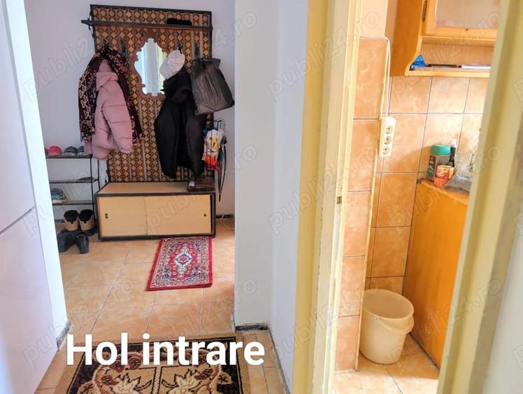 Apartament cu 3 camere semidecomandat în Central