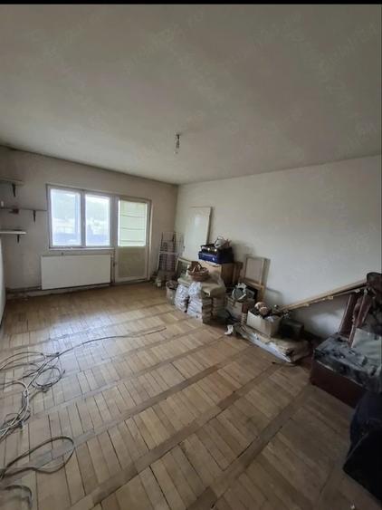 Apartament cu 4 camere decomandat în Luncă