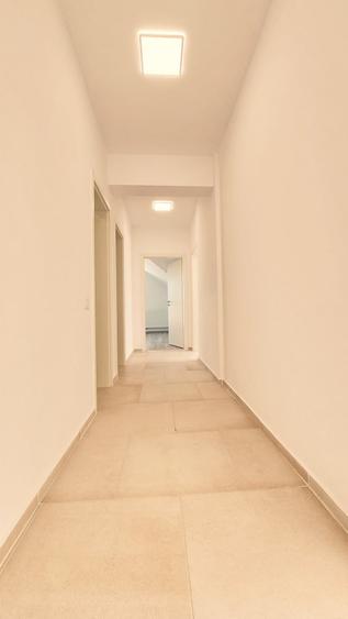 Apartament 3 Camere, Terasa Panoramica, Spatii Generoase, Tractorul - 10