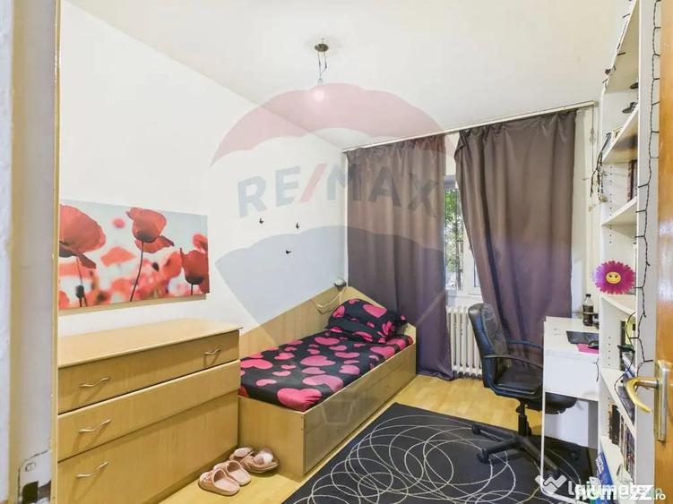 Apartament cu 3 camere decomandat în Colentina