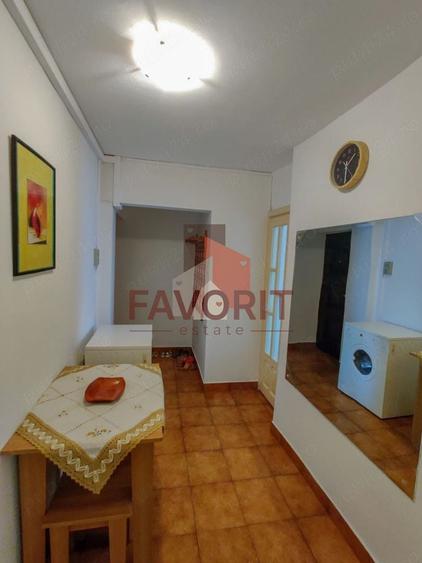 Apartament cu 2 camere, mobilat în P-ța Unirii