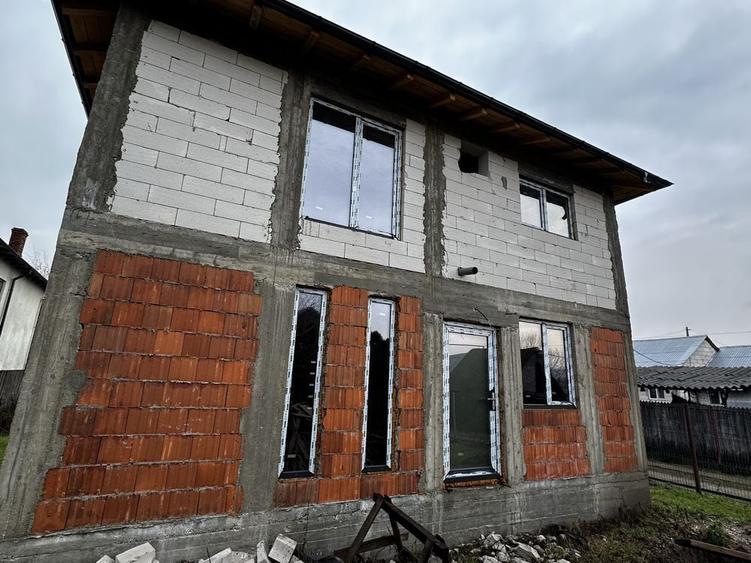 Casa suprafata utila P+1E=87m suprafata teren 607 - 1