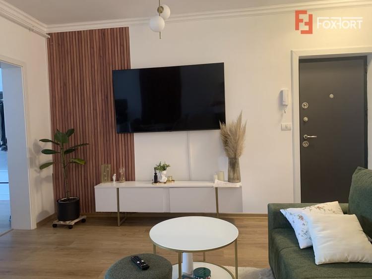 Apartament cu 3 camere decomandat, mobilat în Moșnița Nouă