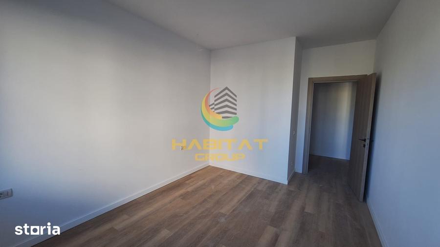 Apartament cu 3 camere semidecomandat în Berceni