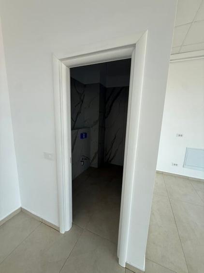 Spațiu comercial, de 90 mp, în Central