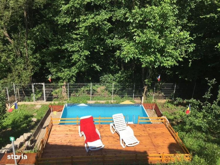 Casă cu 4 camere în Hârsa