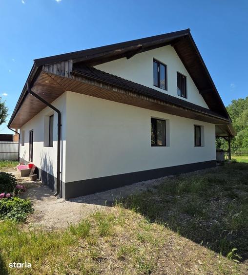 Casă cu 4 camere în Domnești-Sat