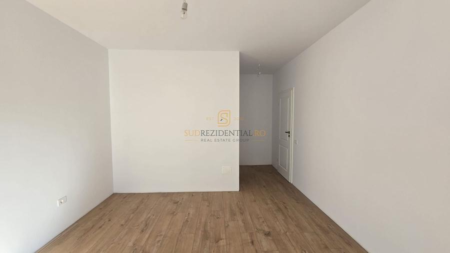 Apartament cu 3 camere decomandat în Metalurgiei