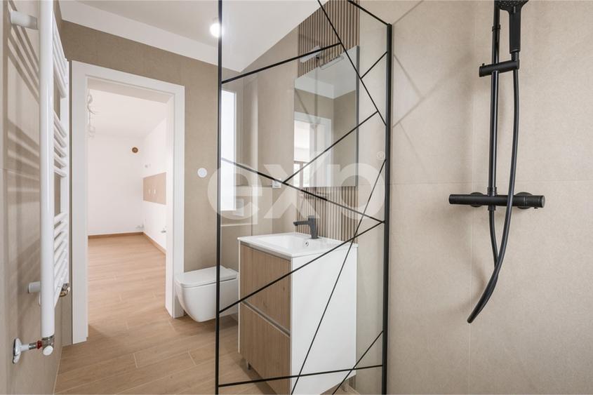 Duplex cu 4 camere cu Canalizare în Covaci