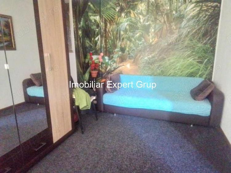 Apartament cu 4 camere decomandat în Calea Călărașilor