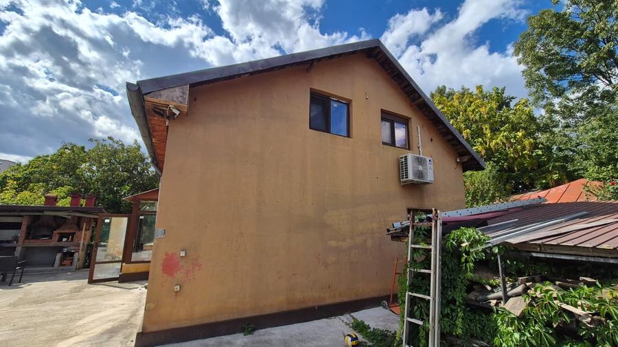 Casă individuală cu 5 camere cu Canalizare în Băneasa