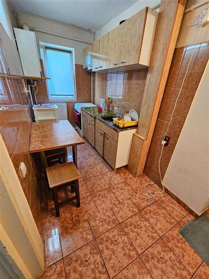 Apartament cu 2 camere semidecomandat în Hipodrom