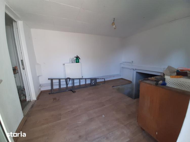 Casă cu 4 camere cu Teren 360 Mp în Burdea
