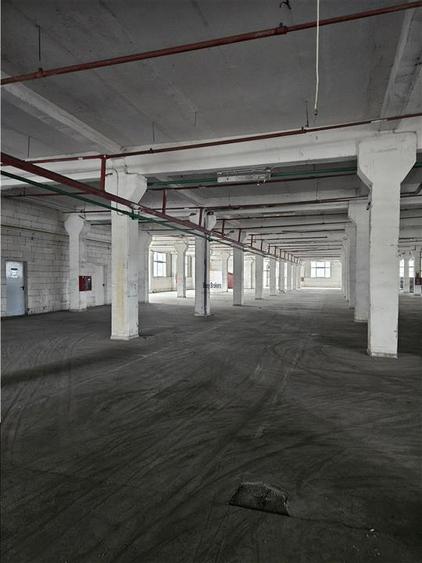 Spațiu industrial, de 6,800 mp, în Periferie